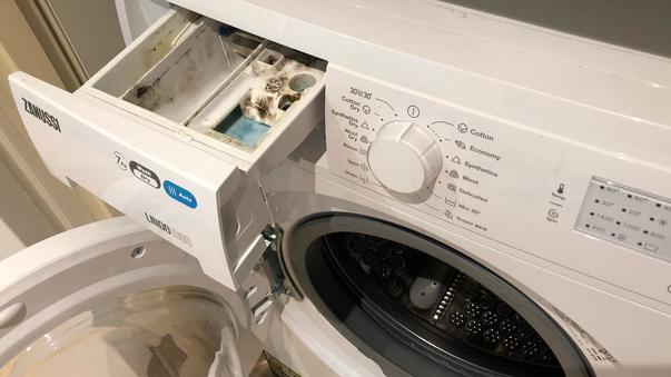 How to clean a washing machine 