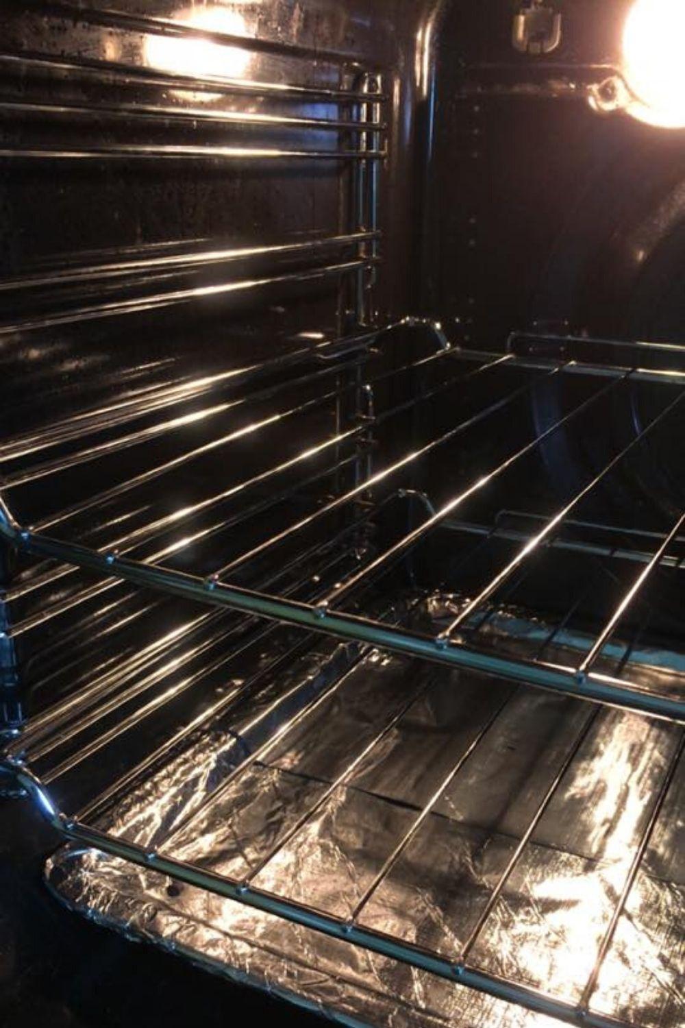 Australian mother's 60-second hack for perfectly clean oven racks 