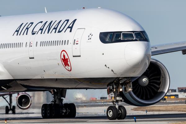 Air Canada Trying to Secure Release of Pilots Detained in Hong Kong Over Positive COVID-19 Test 