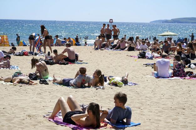 Exact time mini-heatwave is ending this weekend according to Met Office 