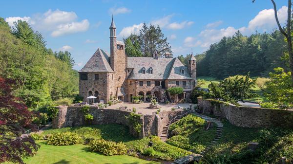 Cornwall Castle in Connecticut Hits the Market for $6.5M Close Close