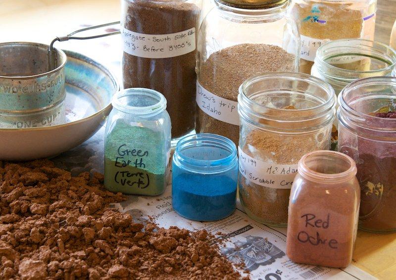 Make Your Own Paints with the Best Pigment Powders 
