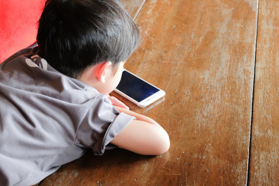 How to "utilize" children's smartphone use instead of "restricting" it