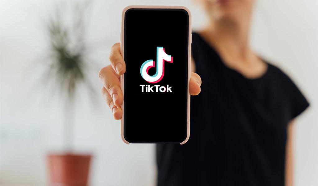 Want to Up Your Instagram Game? These Are the Tips You Didn't Know You Needed From TikTok