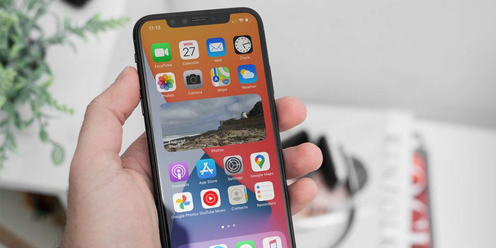 screenrant.com How To Customize iPhone iOS 14 - Widgets, Folders, And More 