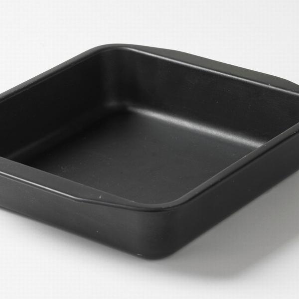 How to clean baking trays so they look as good as new 