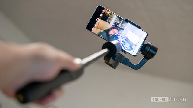Smartphone photography: the right selfie stick for the perfect shot 