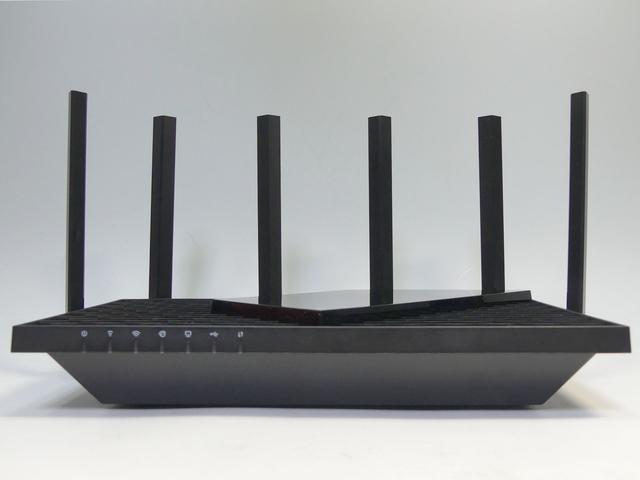 安さ以外にも魅力満載　高速で設定カンタンなWi-Fi 6ルーター TP-Link「Archer AX73」 