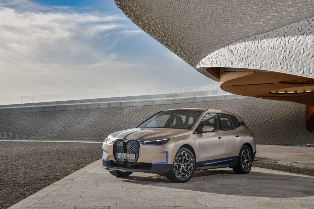 BMW is Introducing America’s First 5G Connected Cars With T-Mobile’s Magenta Drive