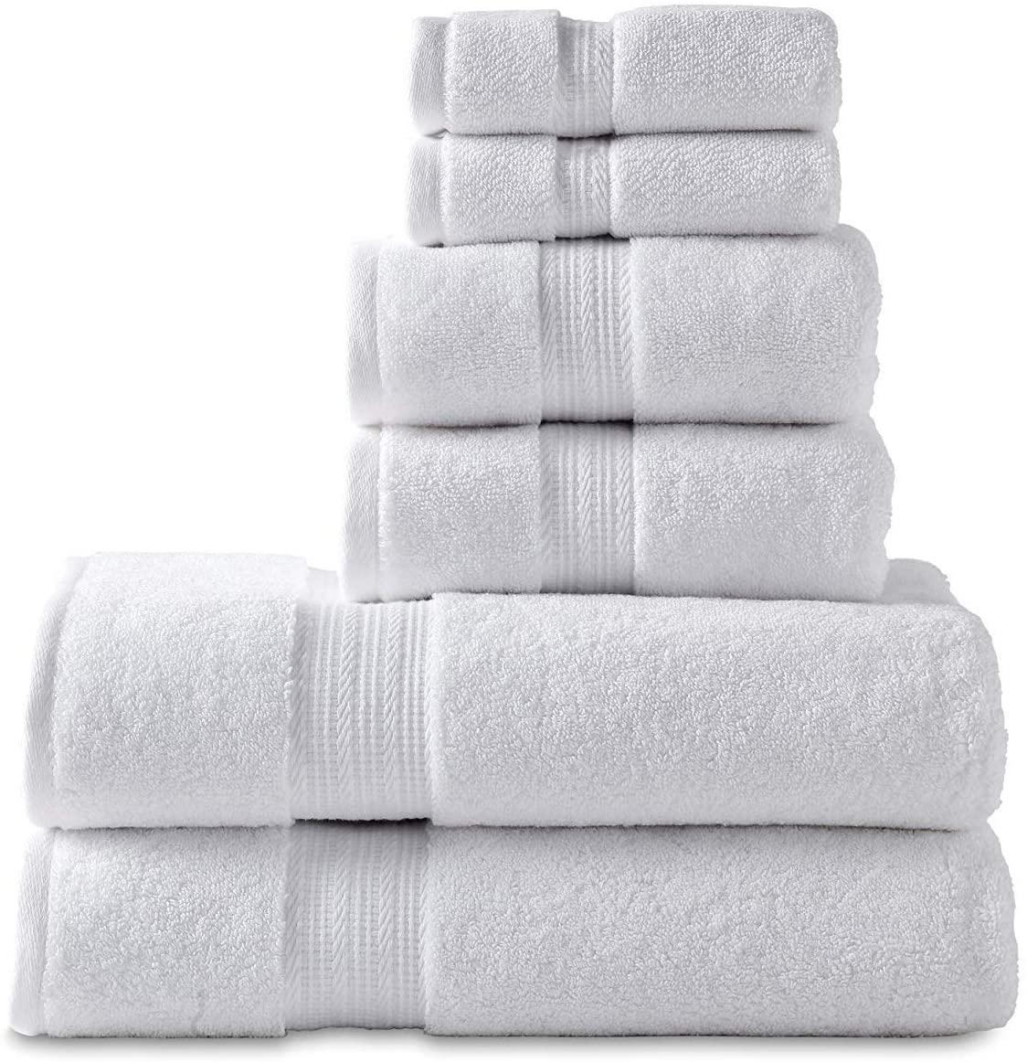 This Set of 8 Cotton Bath Towels Has 11,000 Five-Star Ratings, and It's Only $20