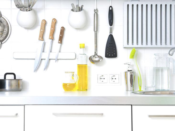 27 Tiny Ways to Clean Your Kitchen in 1 Minute