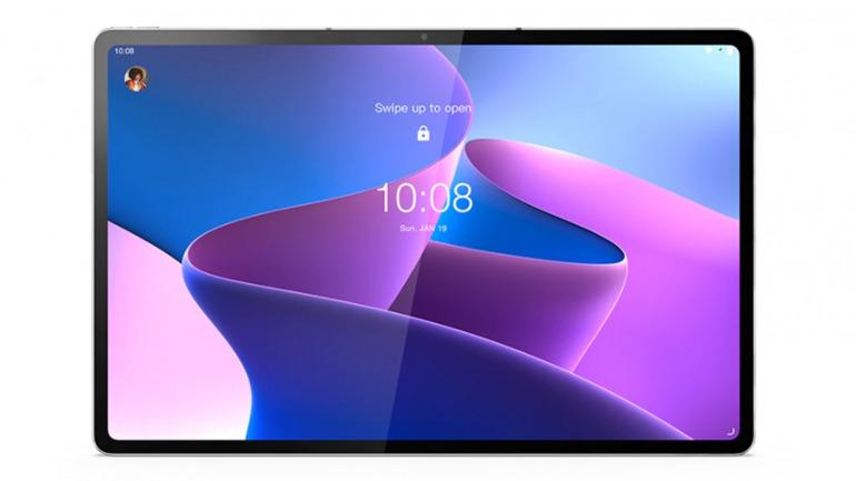 2K大画面と4つのスピーカーを搭載！キーボードとペンも同梱されるレノボの12.6型ハイエンドタブレット「Tab P12 Pro」