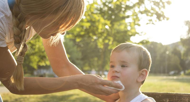 Here’s What to Do If Your Child Is Throwing Up 