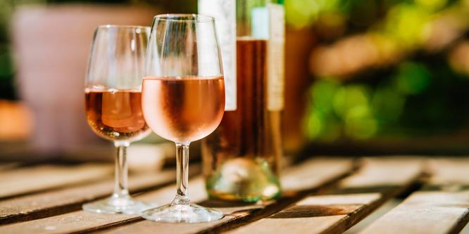 5 ways to quickly chill wine when you're short on time