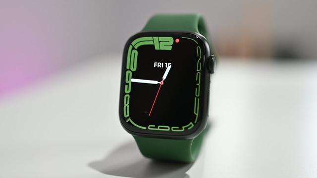 WatchOS 8.5 is Out with Some Unexpected But Useful Features