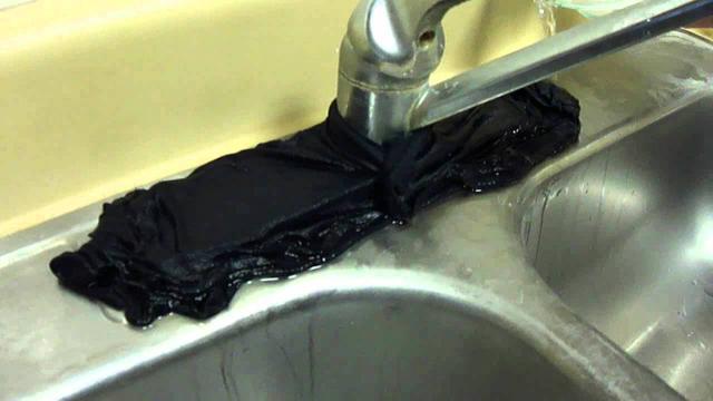 This Sink Cleaning Trick Will Remove Stains You Thought Were Impossible To Get Rid Of