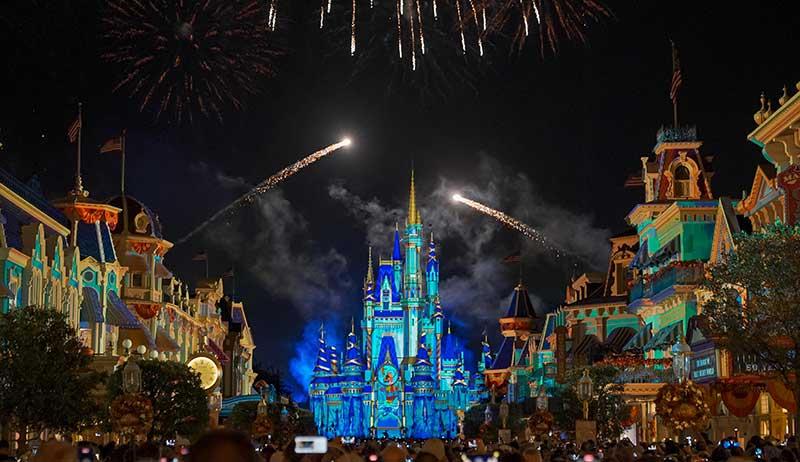 14 Best Places for Viewing Disney World Fireworks Outside the Parks 
