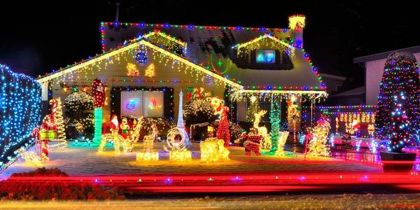 The Best Outdoor Christmas Lights of 2022