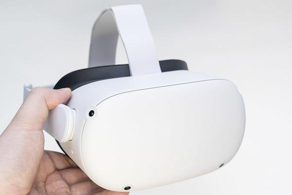 33,800円からの「Oculus Quest 2」登場、さっそく実機に触ってみた