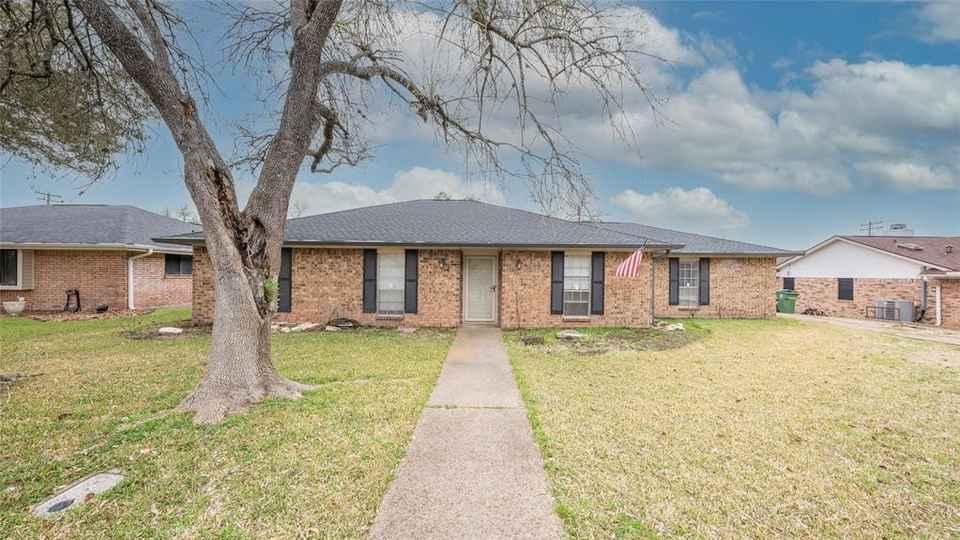 3 Bedroom Home in Bryan - 4,500 