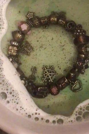 Women disgusted by cleaning hack that shows how much 'c**p' is on your Pandora bracelet 