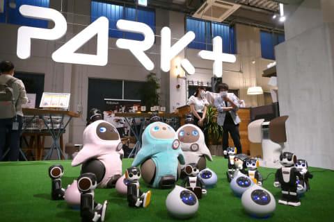 Cafe "PARK+" ​​with robots opens in Shibuya