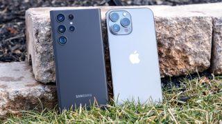 Samsung Galaxy S22 Ultra vs. iPhone 13 Pro Max: Which flagship wins?