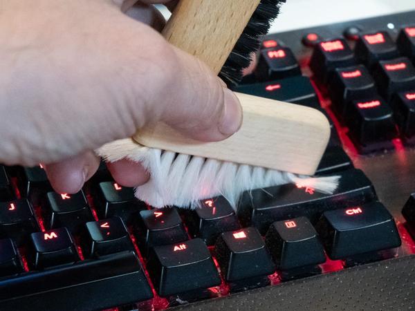 How to clean your mechanical keyboard
