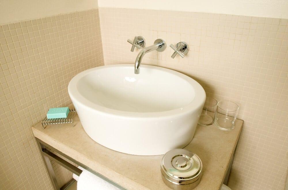 Four Simple Steps to Eco-Clean That Bathroom 