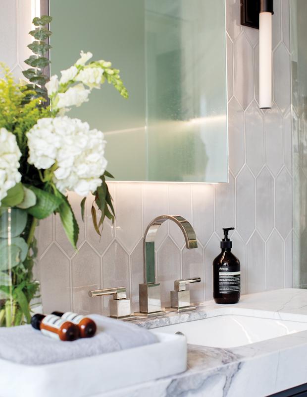 Step Inside A Petite Bathroom Inspired By The Pacific Northwest 