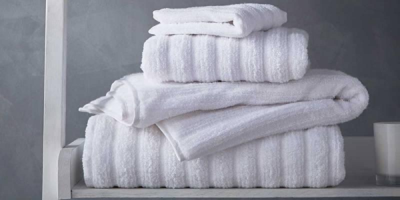The Proper Way to Care for Bath Towels, According to a Pro 