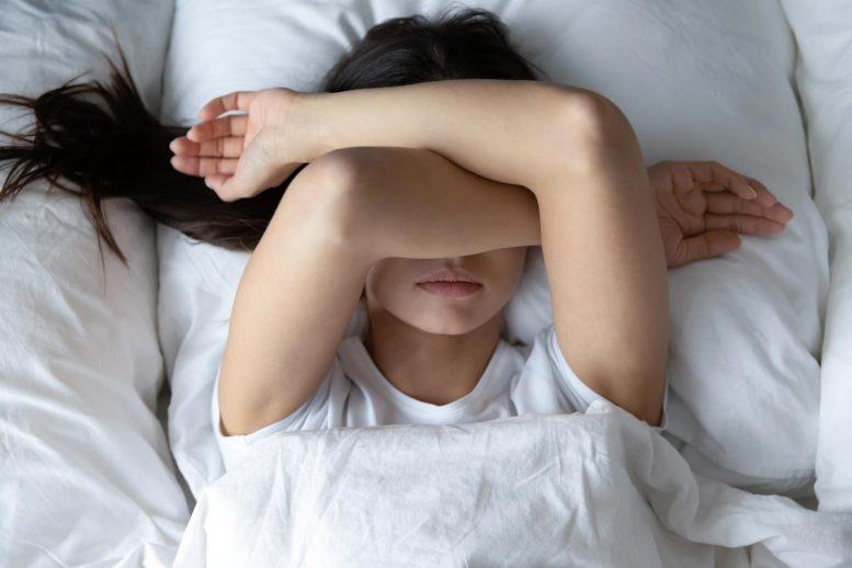 Sleeping With Even a Dim Light Can Raise Blood Sugar and Heart Rate 