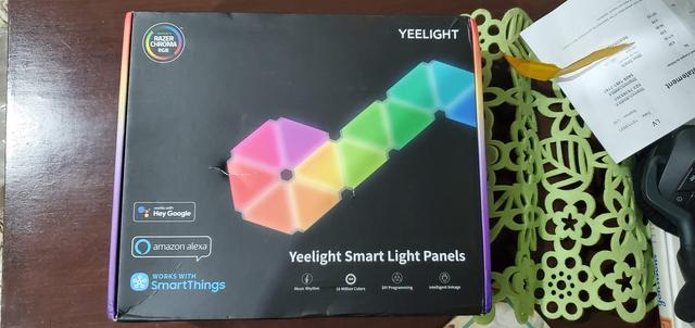 www.makeuseof.com Yeelight Smart Light Panels Review: The Budget-Friendly Option for Gamers 