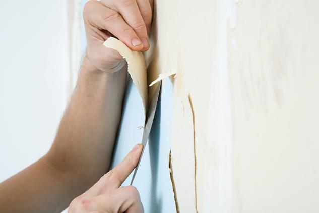 How to Remove Wallpaper Glue in 5 Simple Steps 