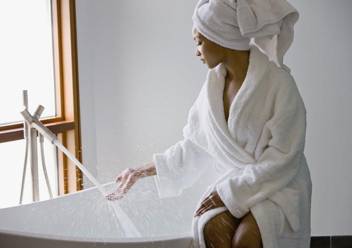 Love to soak in a bath? How about a bath in a swanky hotel? You can get paid to get clean 