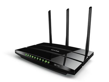 国内での知名度を上げられるか？　TP-LINK「Archer C7」 