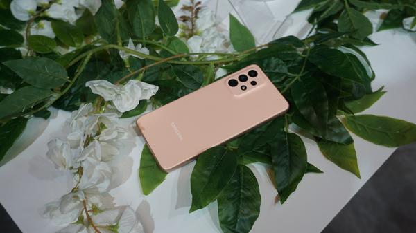 Samsung Galaxy A33 5G hands-on review: Why spend more, when you can spend less?