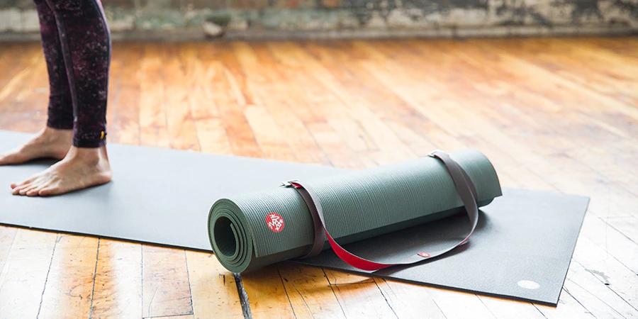 How to Clean Every Type of Yoga Mat 