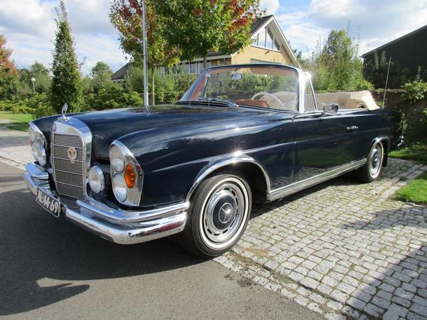 Curbside Classic: 1965 Mercedes 220S (W111) Receive updates on the best of TheTruthAboutCars.com 