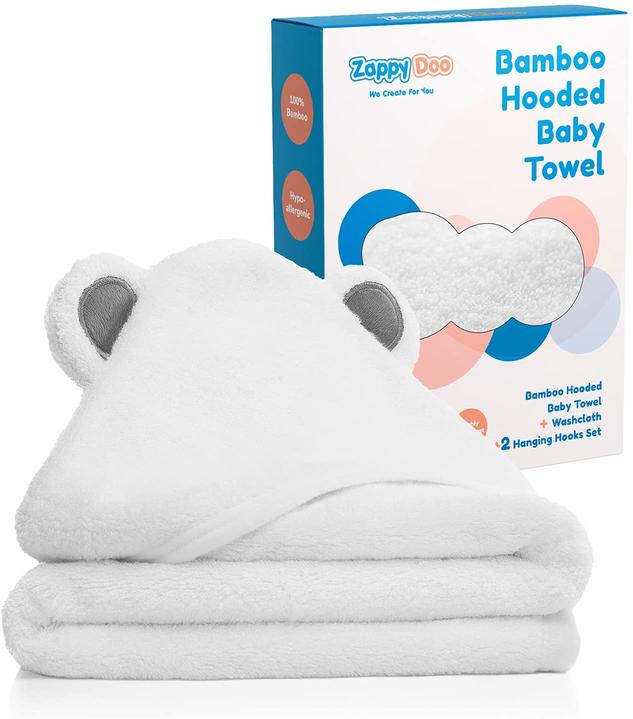 These Baby Bath Towels Will Keep Your LO Warm, Dry, And Looking Extra Cute 