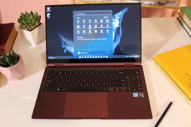 Hands on: Samsung Galaxy Book 2 Pro 360 Review