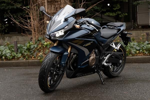 ASCII.jp Hondaの最新ロードスポーツ「CBR400R」と「CBR250RR」を比較！ どっちが乗りやすい？ 