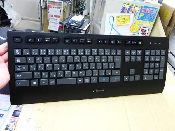 ASCII.jp Windows 8キーを備えたパームレスト一体型キーボード