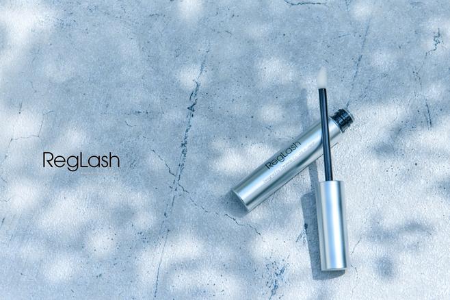 再生医療関連事業のセルソースと共同開発したまつ毛・目元用美容液「RegLash」2022年2月美容ディーラー、美容系サロンへ発売開始。 