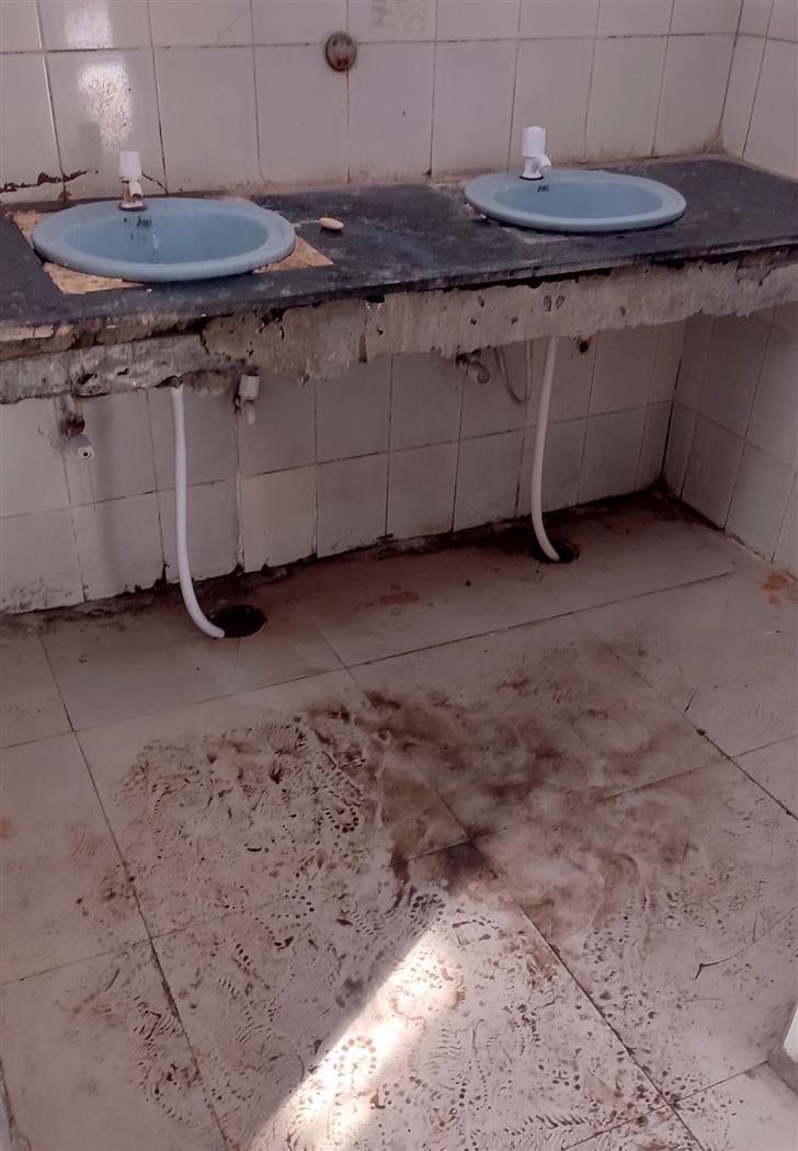 New agency in place, Panchkula toilets still dirty