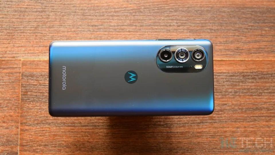 Motorola Edge 30 Pro in for review 