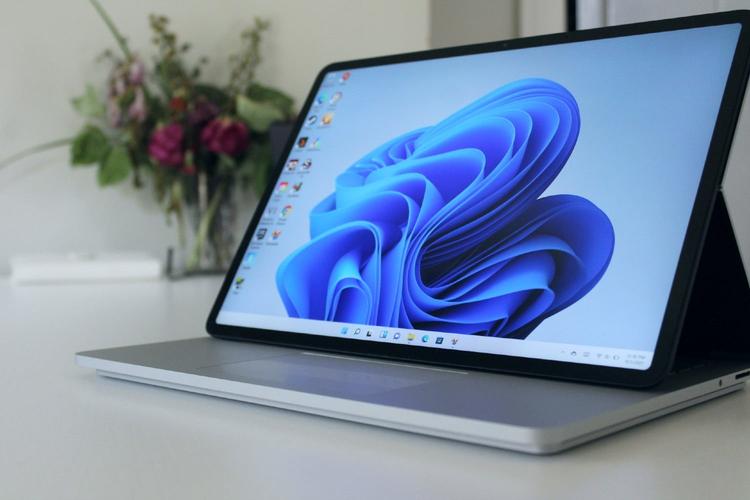 Surface Laptop Studio vs. XPS 13: Laptops face off