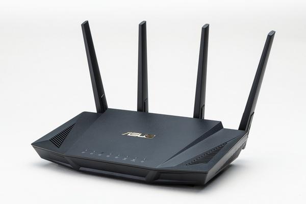 ASCII.jp 2万円切りのWi-Fi 6ルーター「RT-AX3000」、最大速度2402Mbpsの凄さを検証 