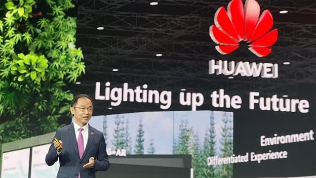 「マルチアンテナ技術を全展開」、ファーウェイが5G新製品