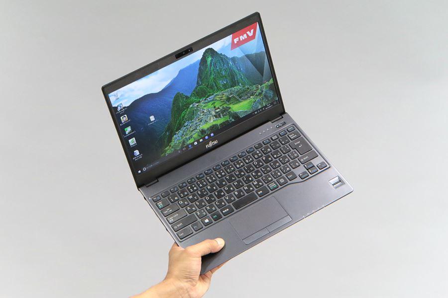 世界最軽量761gの13.3型モバイルノートの使い勝手を確かめる。富士通「LIFEBOOK UH75/B1」 